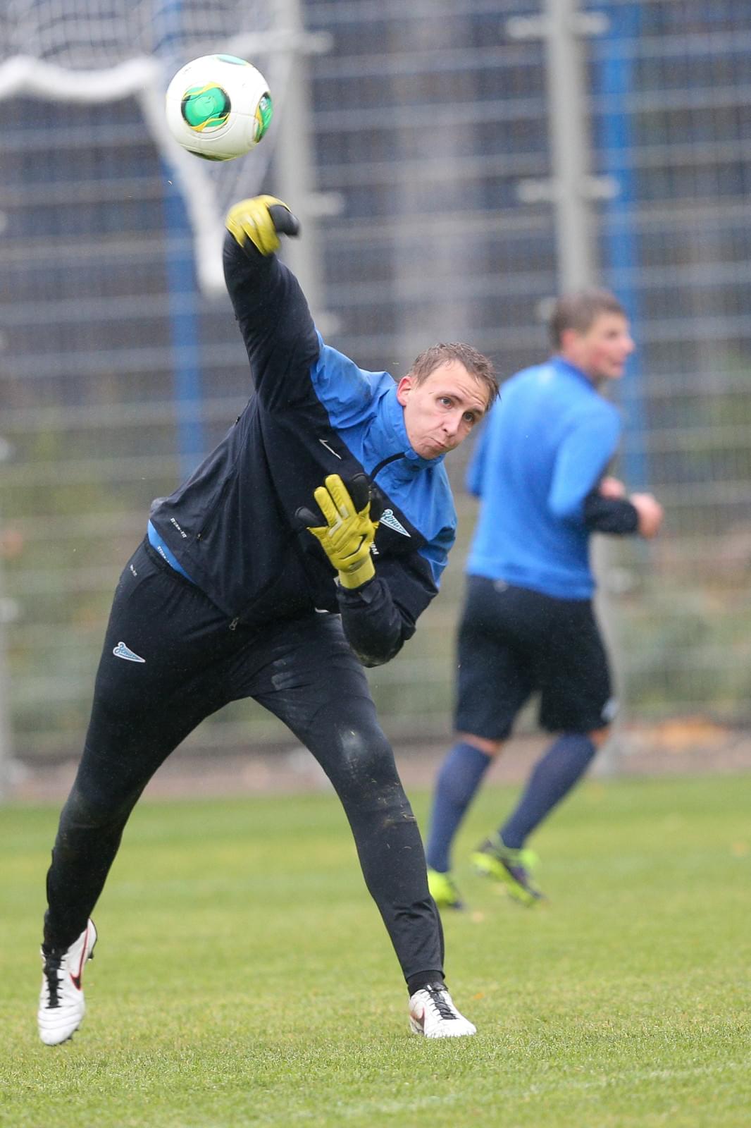 Контрольный матч между основным составом ФК «Зенит» — «Зенит-2»