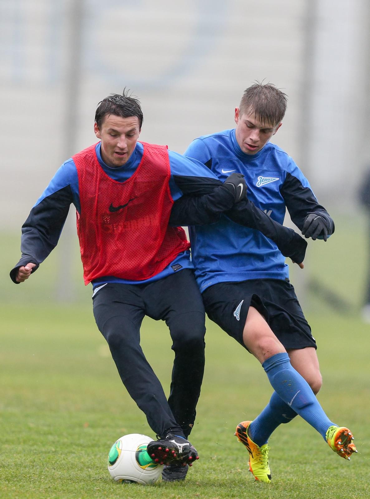 Контрольный матч между основным составом ФК «Зенит» — «Зенит-2»