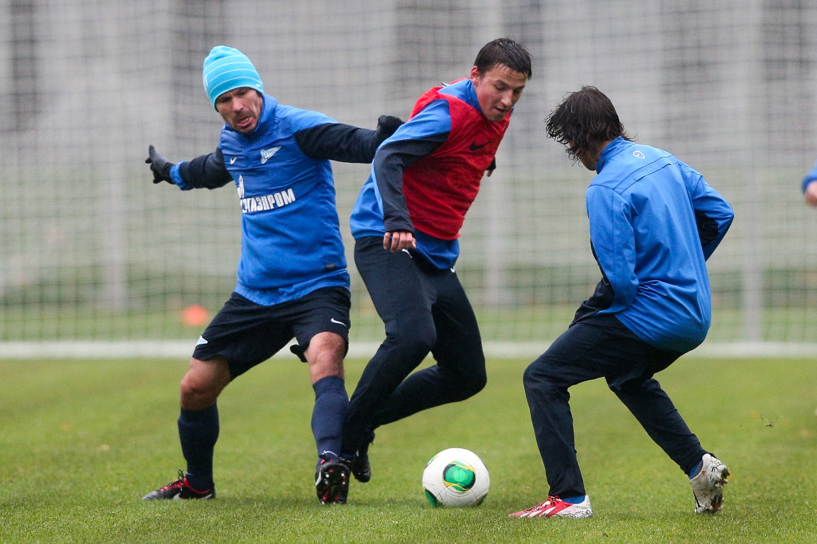 Контрольный матч между основным составом ФК «Зенит» — «Зенит-2»