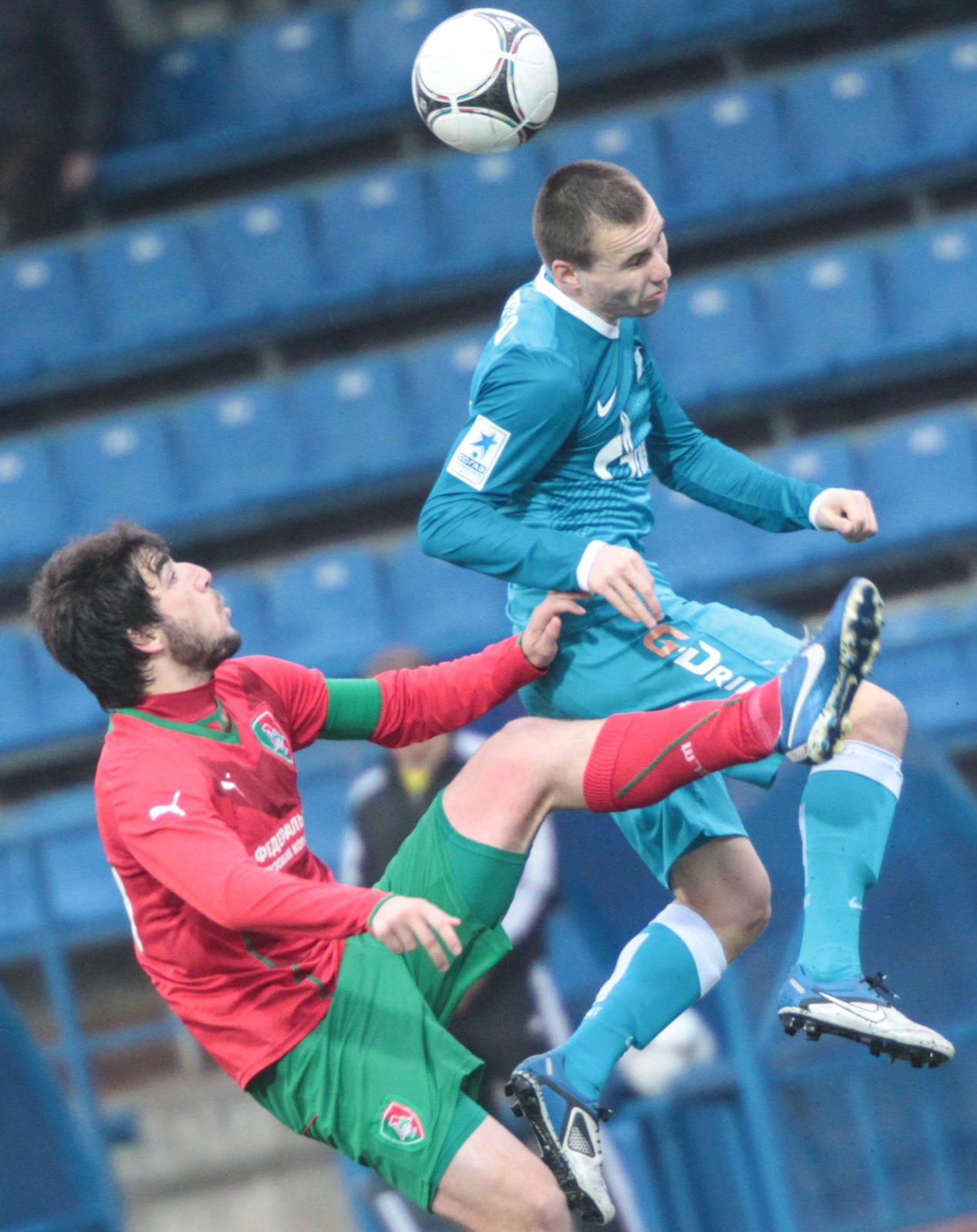 21-й тур первенства второго дивизиона зоны «Запад». Матч между ФК «Зенит»-2 и ФК «Локомотив-2»