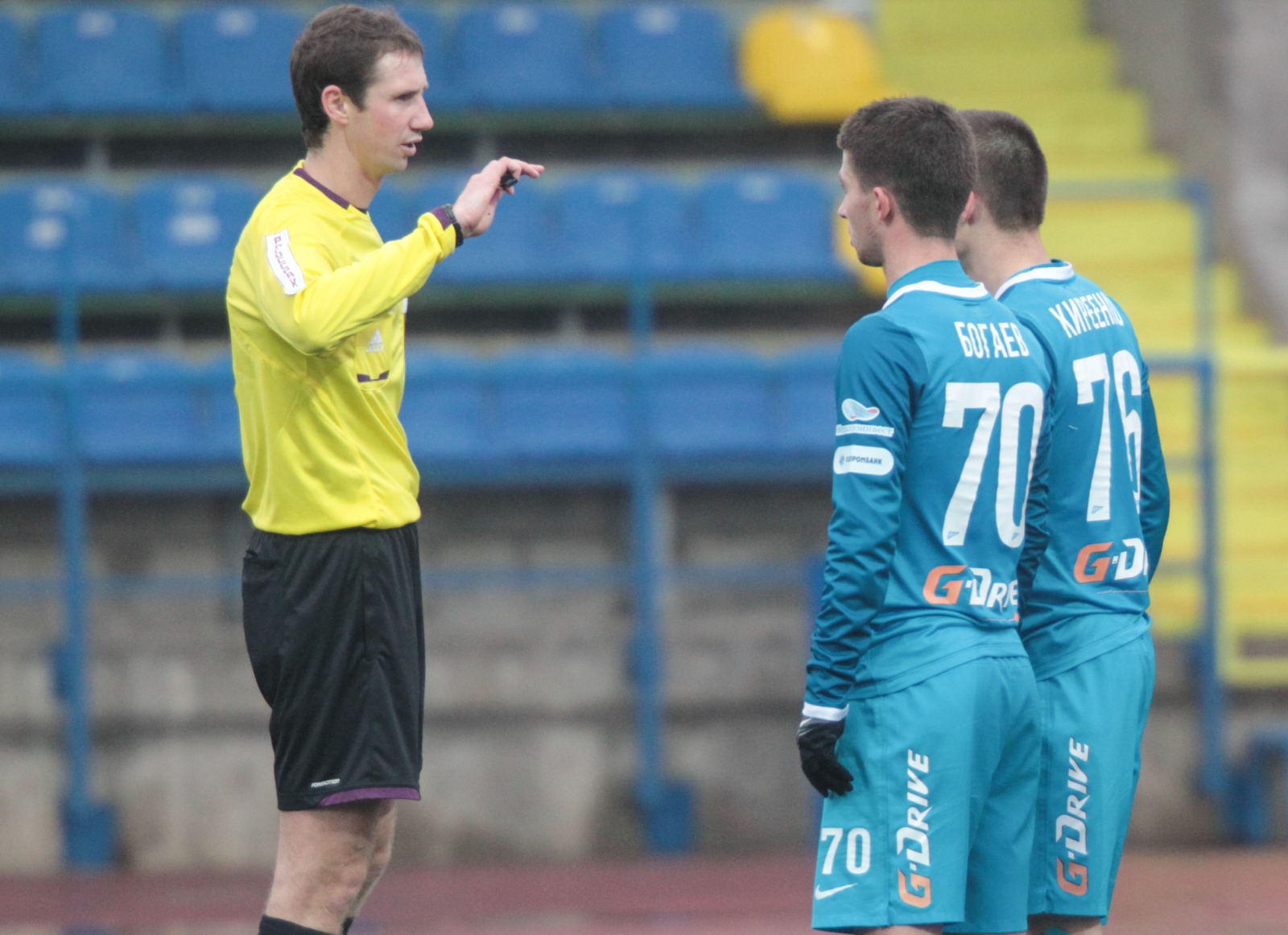 21-й тур первенства второго дивизиона зоны «Запад». Матч между ФК «Зенит»-2 и ФК «Локомотив-2»