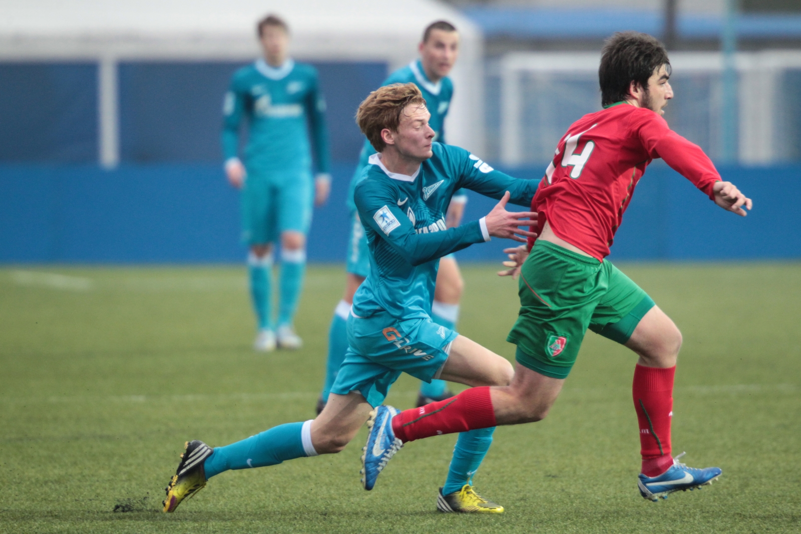 21-й тур первенства второго дивизиона зоны «Запад». Матч между ФК «Зенит»-2 и ФК «Локомотив-2»