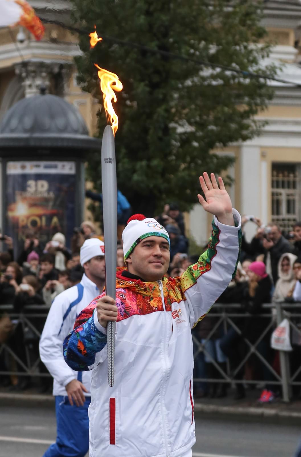 Кержаков принял эстафету Олимпийского огня