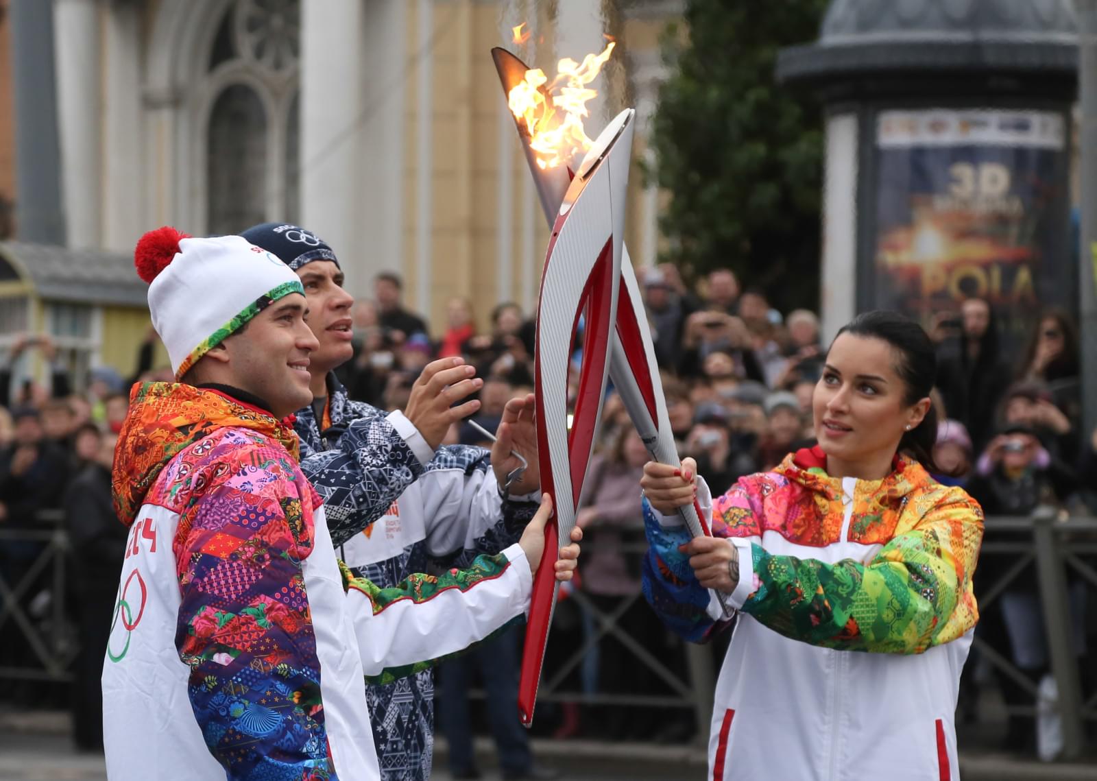 Кержаков принял эстафету Олимпийского огня