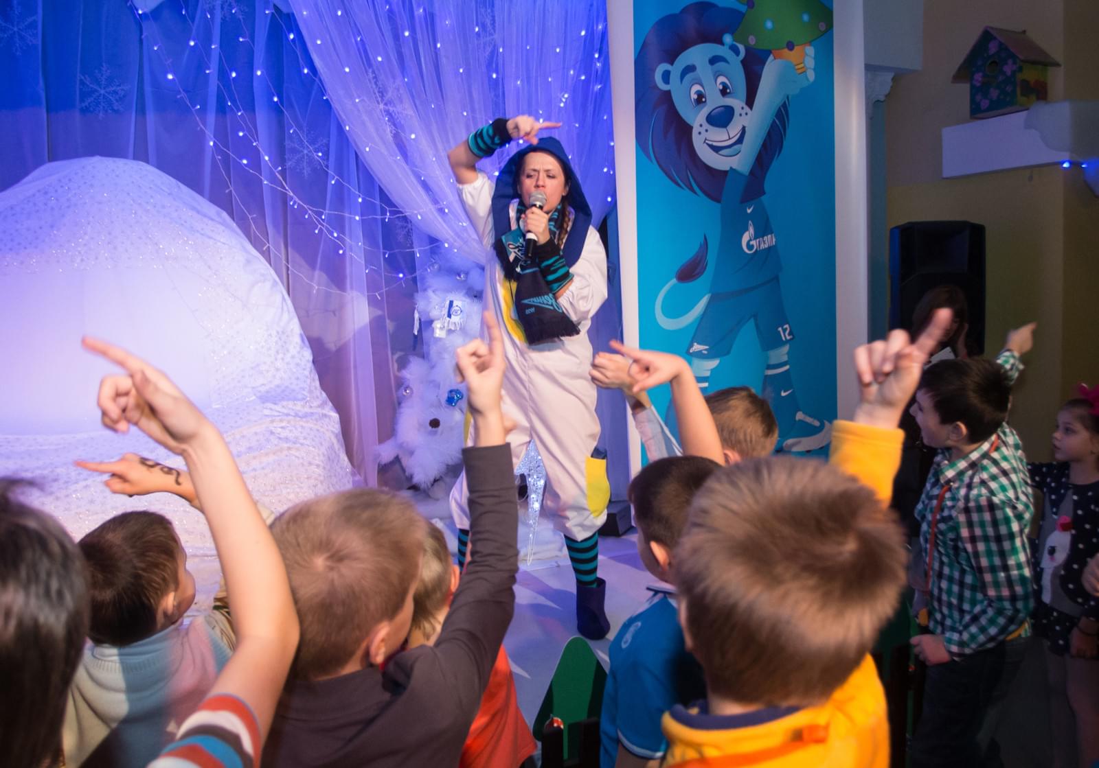 Новогодняя елка для детей «Зенит-Фан» в «Кидбурге»