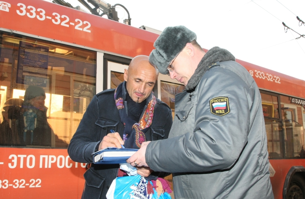 NIKE FOOTBALL Представляет форму «ЗЕНИТА» 2011—2012«Зенита» на матче Зенит — Янг Бойз