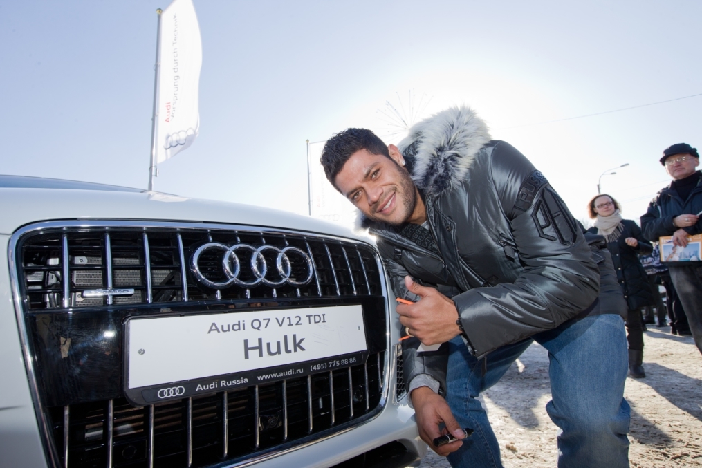 «Зенит» — получил в подарок автомобили «Ауди»