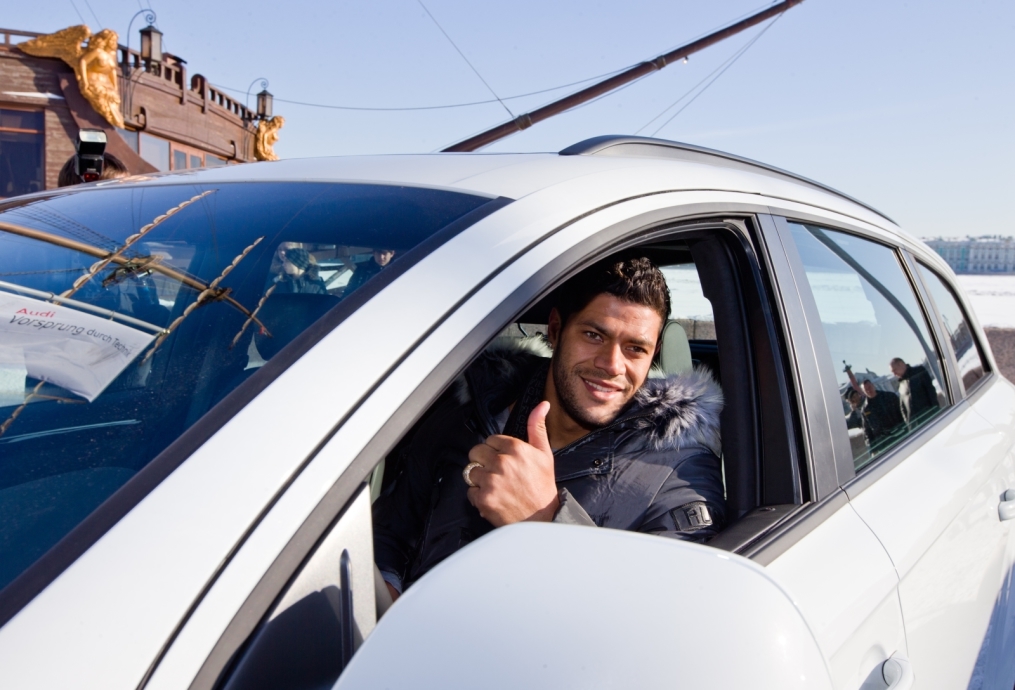 «Зенит» — получил в подарок автомобили «Ауди»