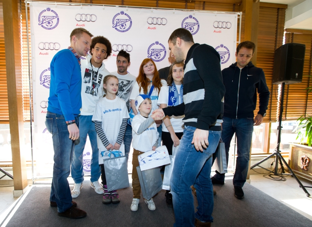 «Зенит» — получил в подарок автомобили «Ауди»