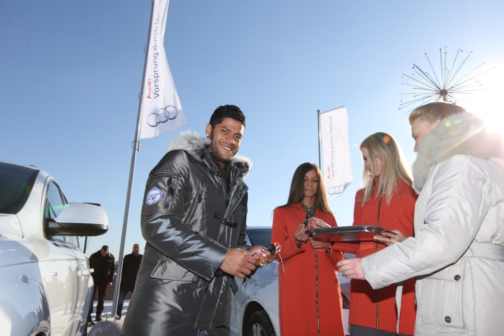 «Зенит» — получил в подарок автомобили «Ауди»