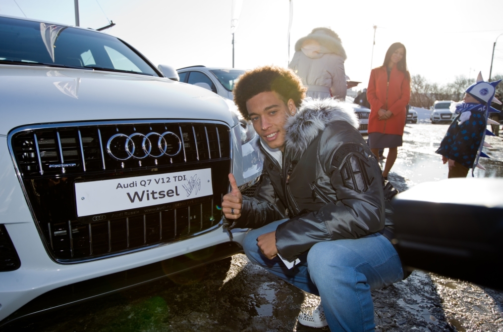 «Зенит» — получил в подарок автомобили «Ауди»