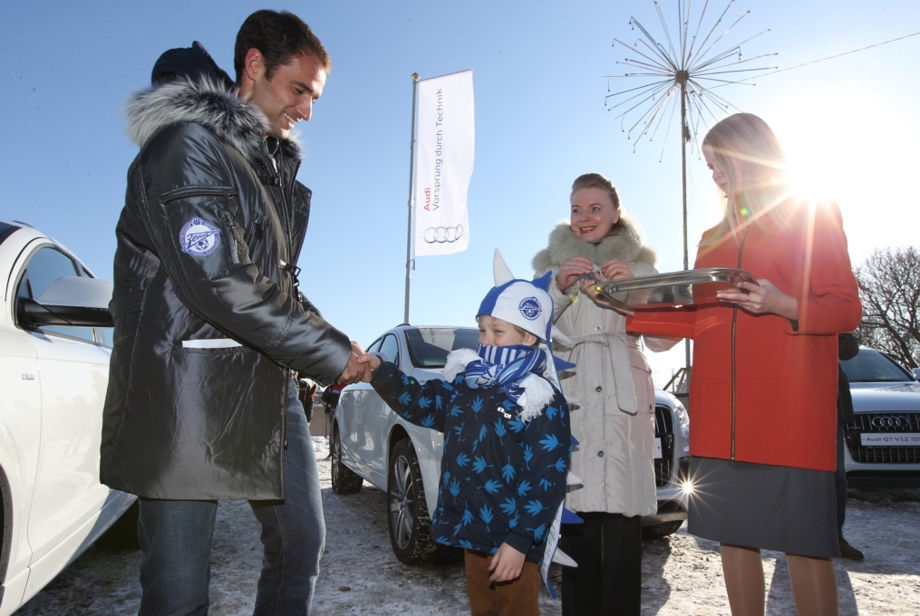 «Зенит» — получил в подарок автомобили «Ауди»