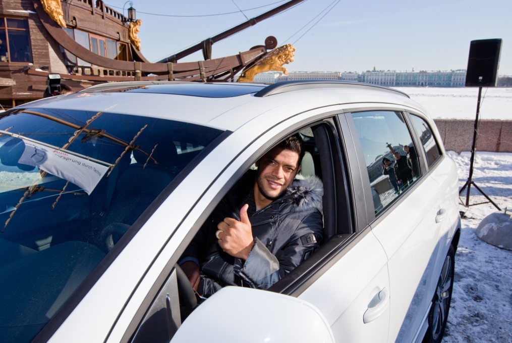 «Зенит» — получил в подарок автомобили «Ауди»