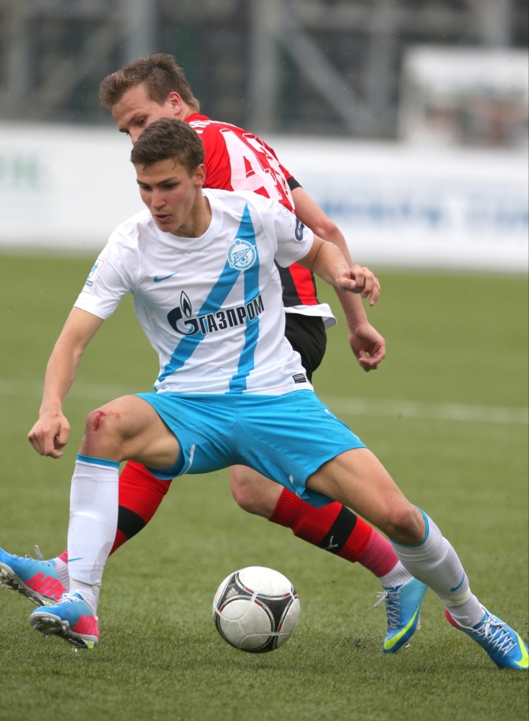 Матч Первенства России среди молодежных команд «Амкар» — «Зенит»