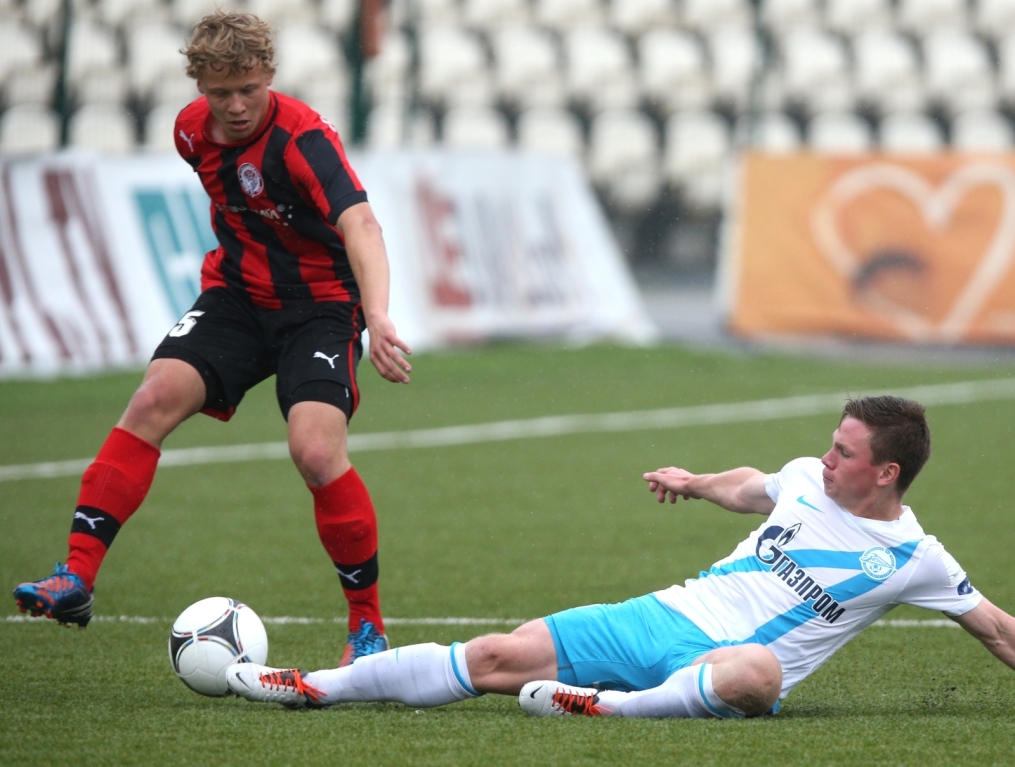 Матч Первенства России среди молодежных команд «Амкар» — «Зенит»