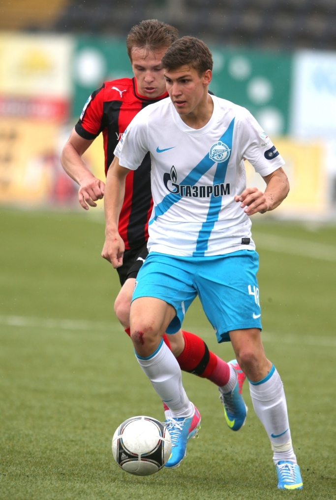 Матч Первенства России среди молодежных команд «Амкар» — «Зенит»