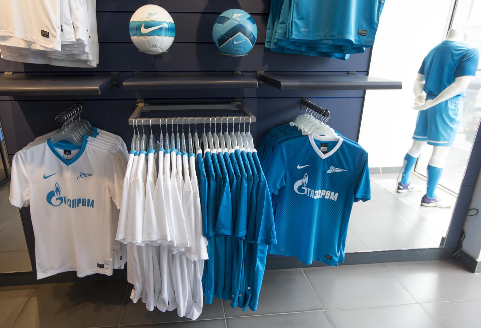 ФК «Зенит» официально презентовал новичков