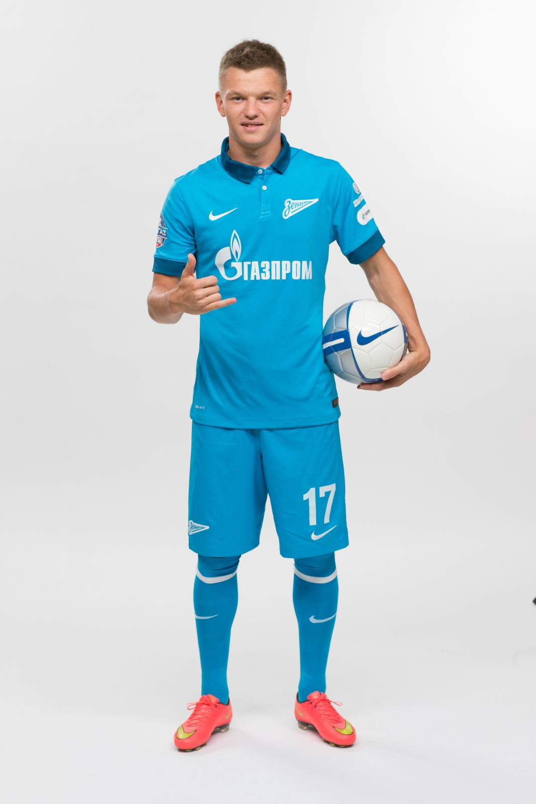 Фотосессия футболистов и тренеров основного состава ФК «Зенит» сезона 2014/2015