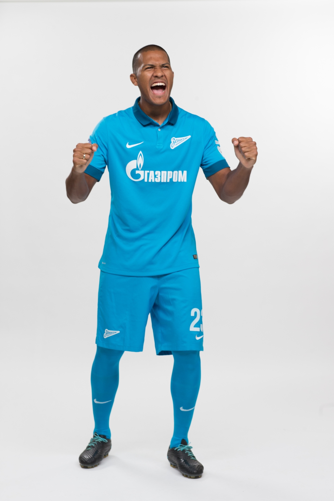 Фотосессия футболистов и тренеров основного состава ФК «Зенит» сезона 2014/2015