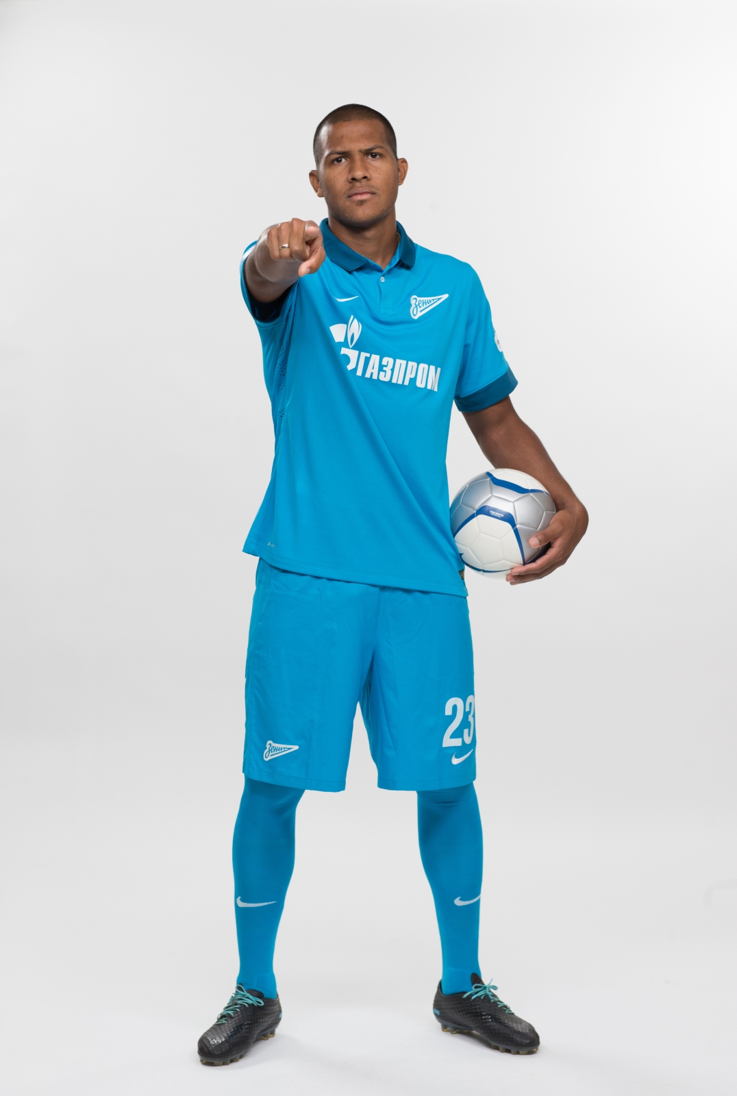 Фотосессия футболистов и тренеров основного состава ФК «Зенит» сезона 2014/2015