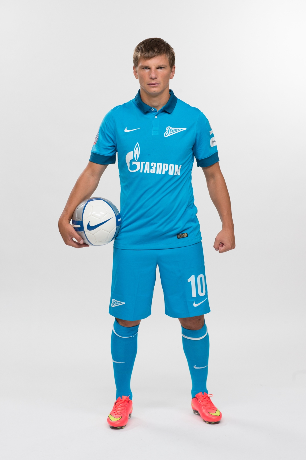 Фотосессия футболистов и тренеров основного состава ФК «Зенит» сезона 2014/2015