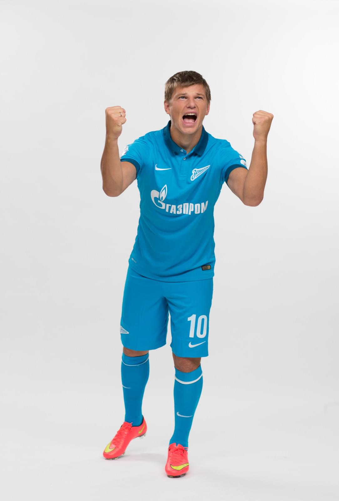 Фотосессия футболистов и тренеров основного состава ФК «Зенит» сезона 2014/2015