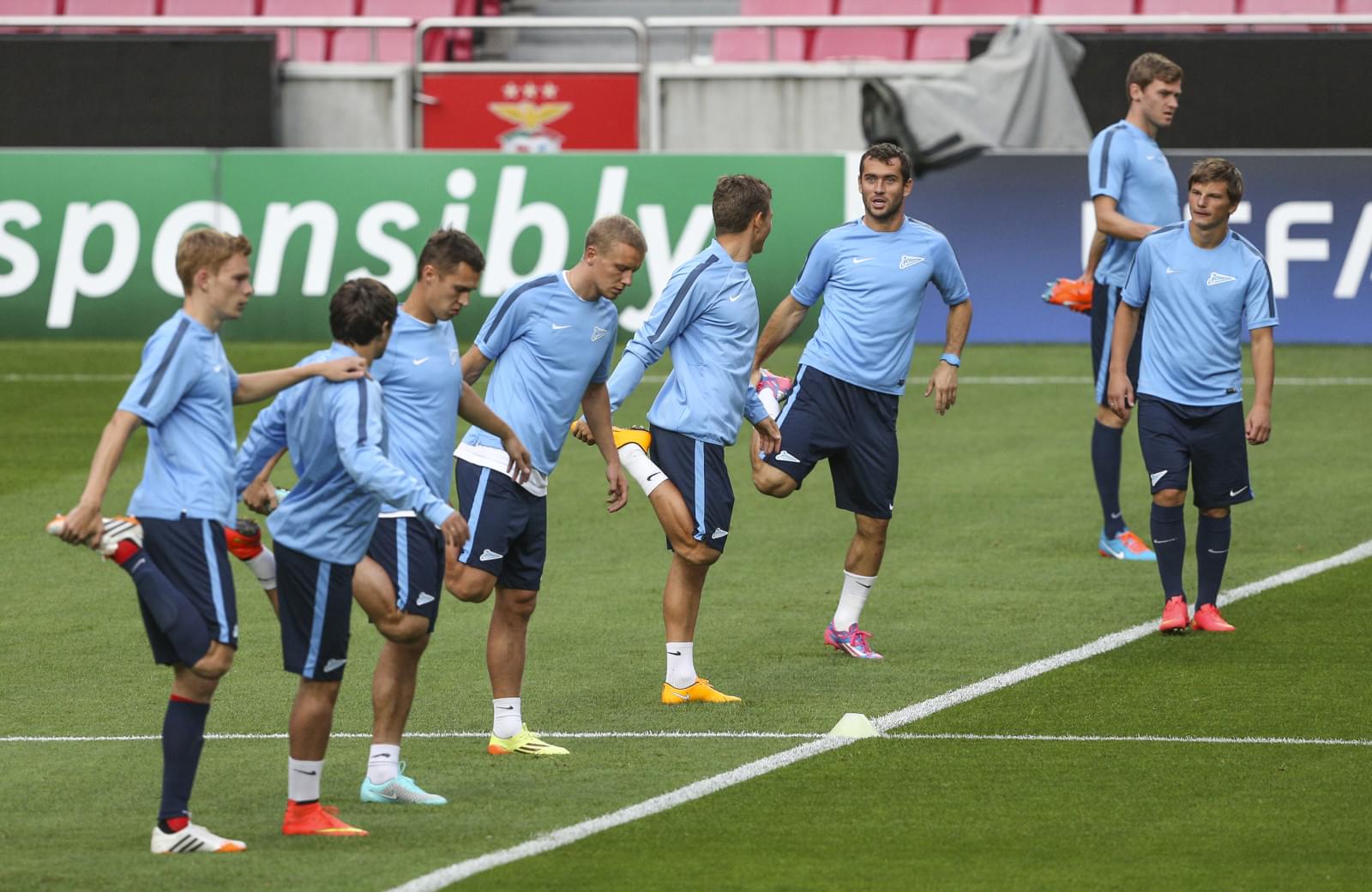 Открытая тренировка перед матчем Лиги чемпионов с «Бенфикой»