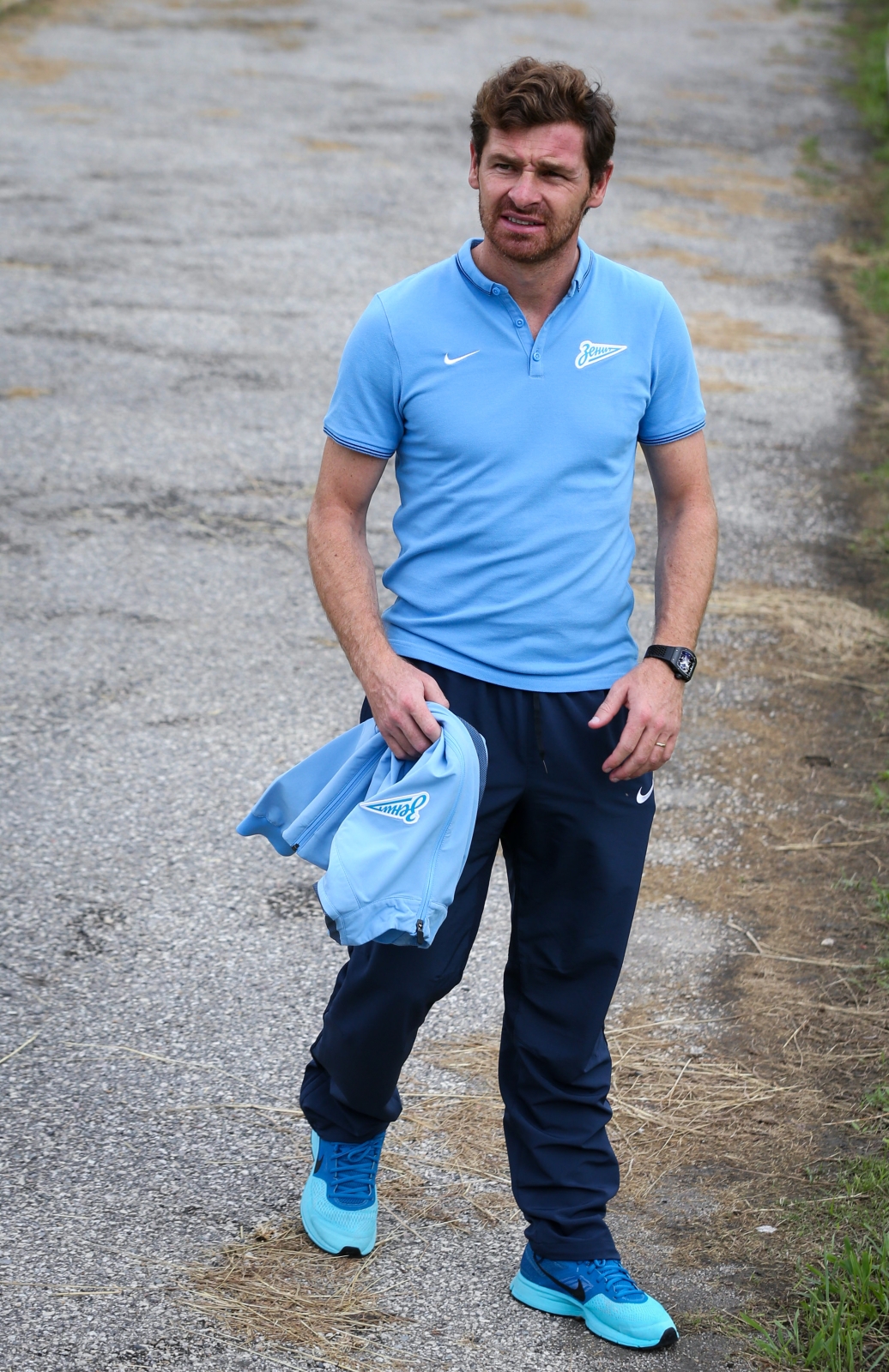 Утренняя предыгровая прогулка команды: фоторепортаж из Лиссабона