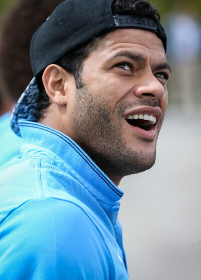 Утренняя предыгровая прогулка команды: фоторепортаж из Лиссабона