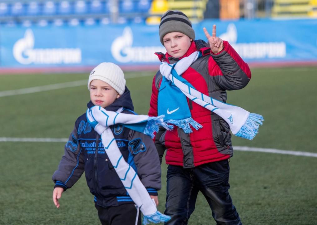 Слабовидящие дети вывели игроков «Зенита»  на матче  «Зенит» — «Спартак»