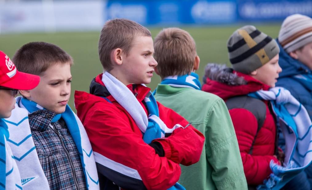 Слабовидящие дети вывели игроков «Зенита»  на матче  «Зенит» — «Спартак»