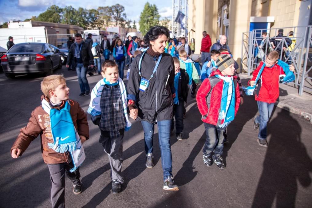 Слабовидящие дети вывели игроков «Зенита»  на матче  «Зенит» — «Спартак»