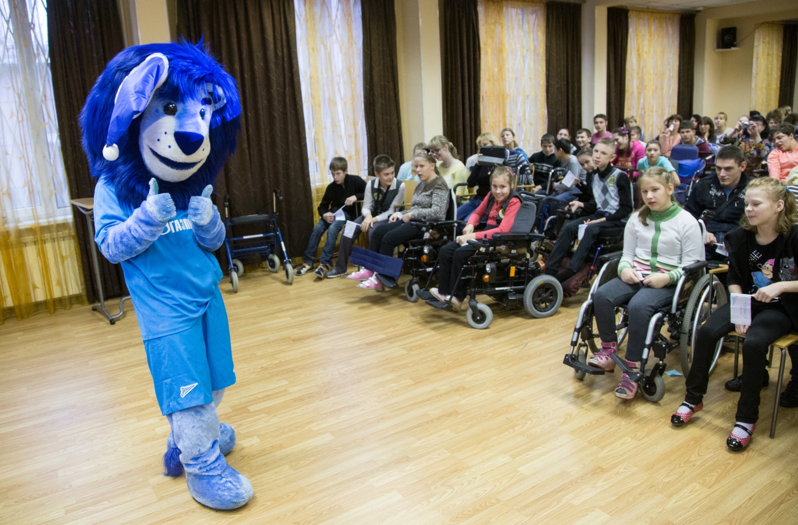 «Новогодний рейс» сине-бело-голубых