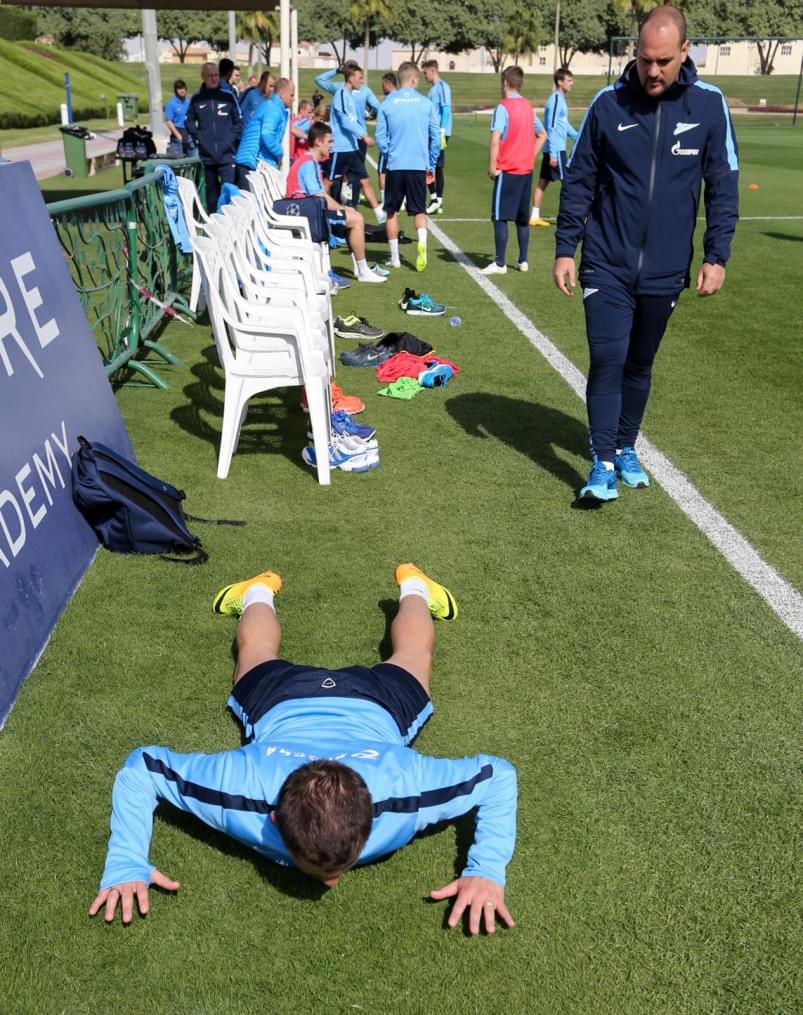 Сборы в Катаре: 12 января, утренняя тренировка