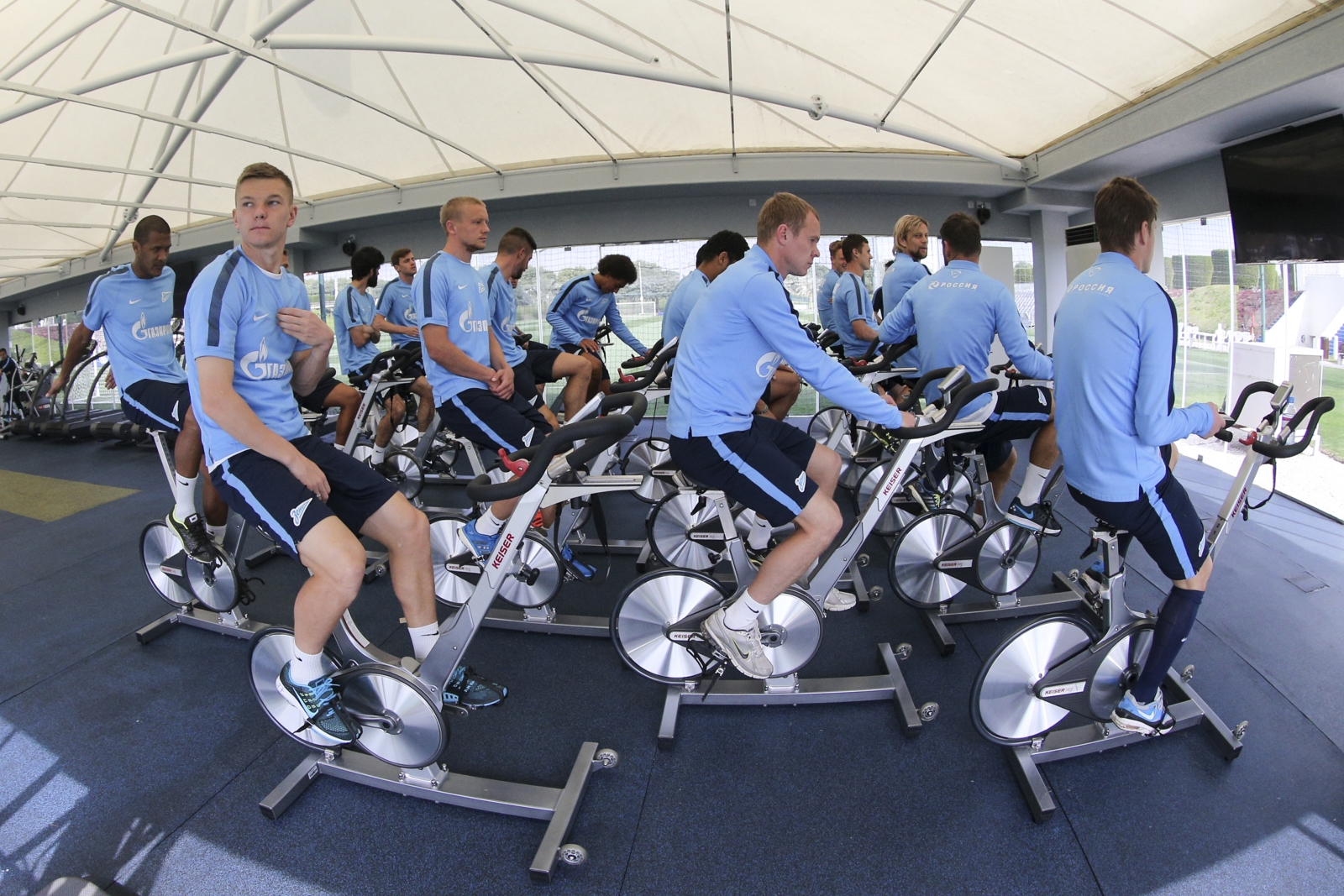 Сборы в Катаре: 17 января, утренняя тренировка