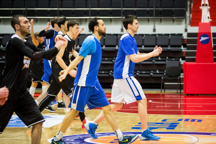 Совместная тренировка зенитовцев и участников Матча Звезд Ассоциации студенческого баскетбола.
