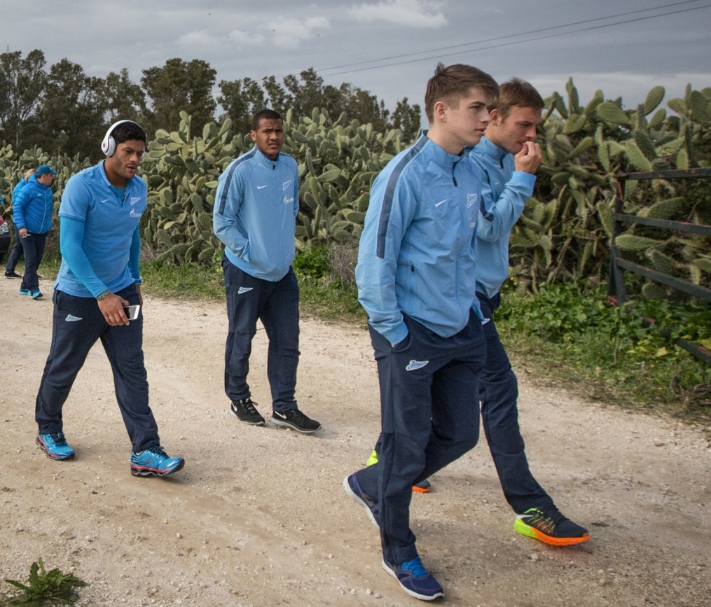 Сборы в Испании: 10 февраля, «Зенит» на ферме «Лос Альбухерос»