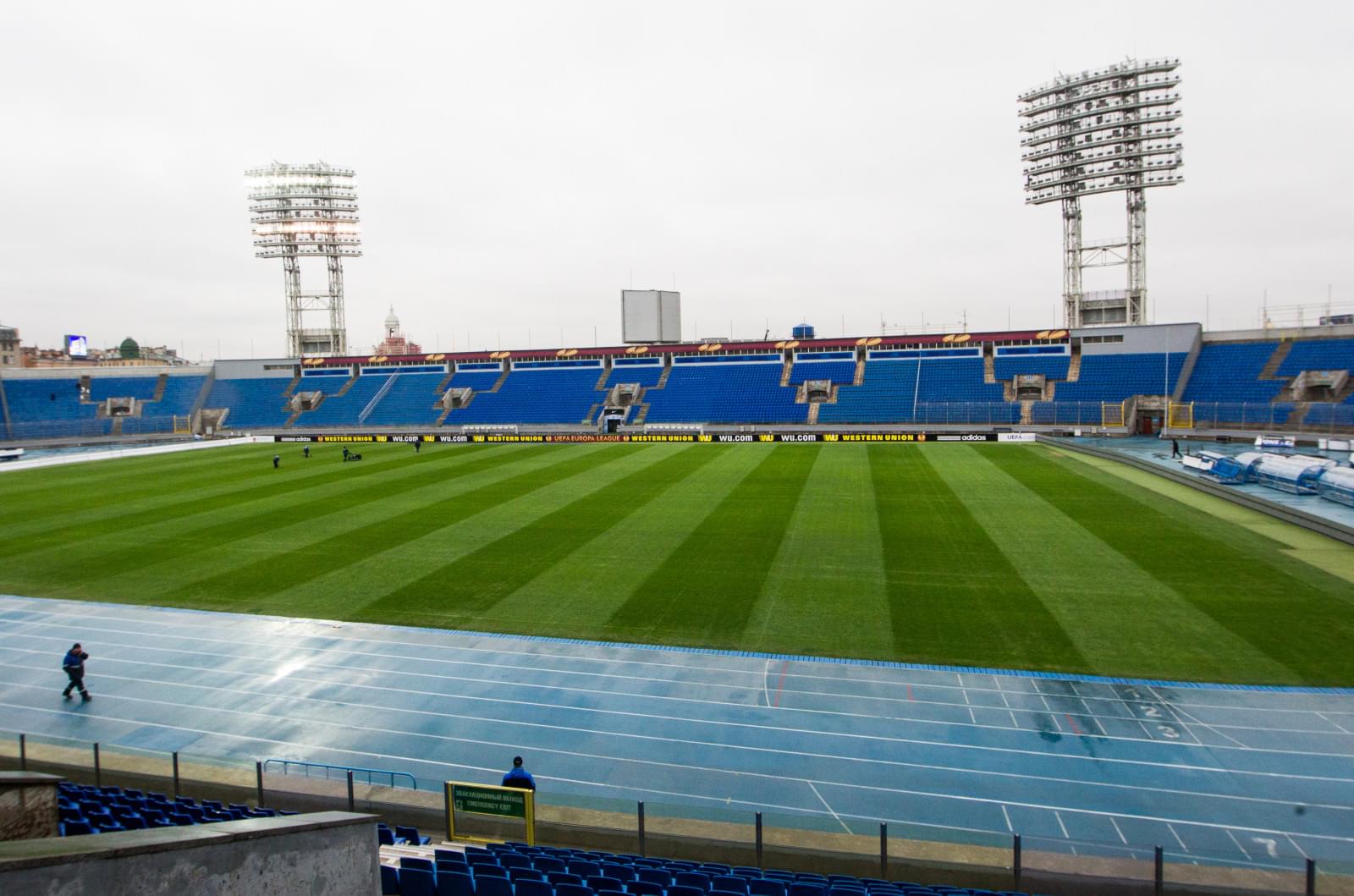 Стадион «Петровский» накануне матча Лиги Европы УЕФА, ПСВ — «Зенит»