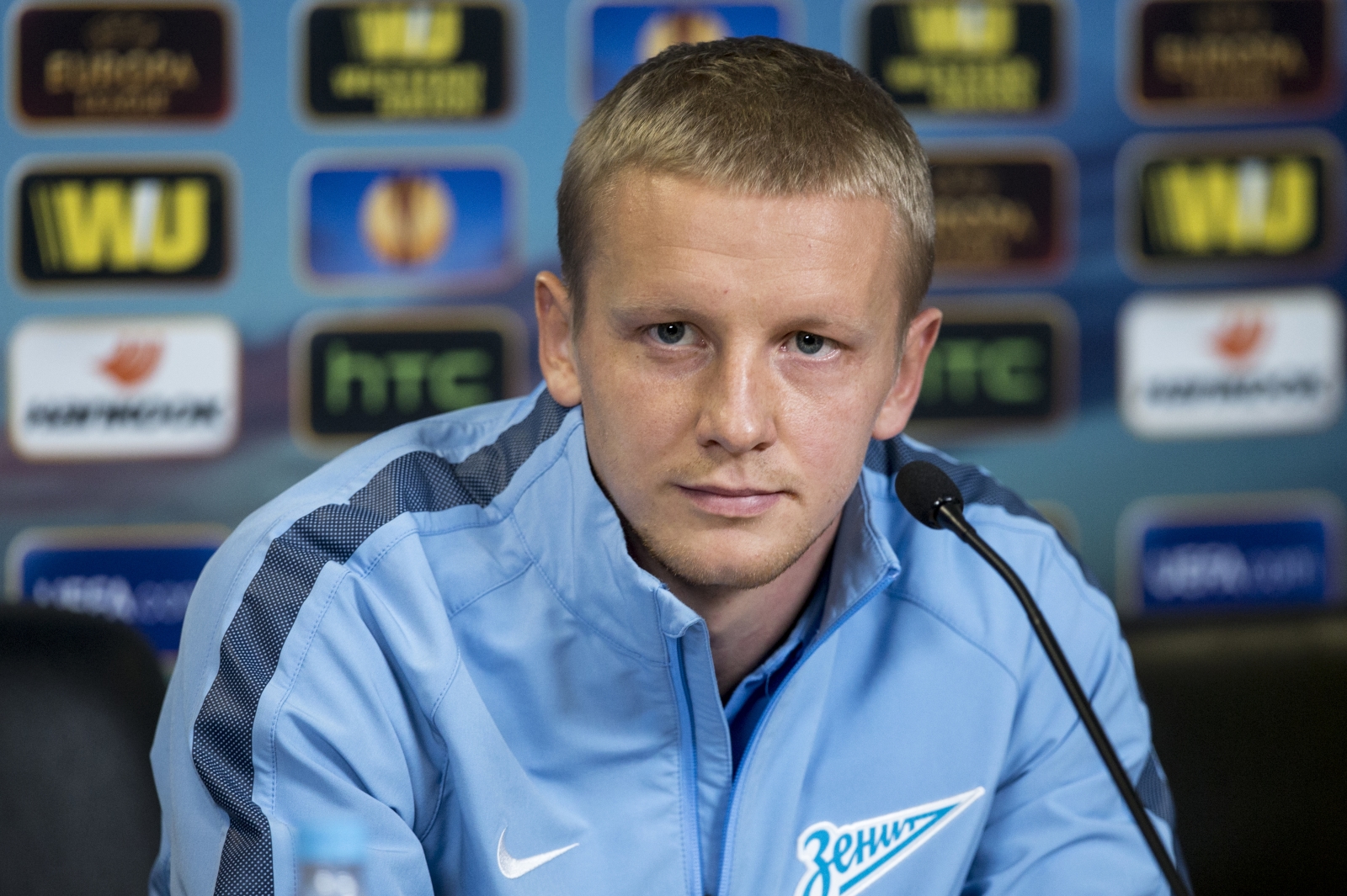 Игорь Смольников на пресс-брифинге перед матчем Лиги Европы УЕФА, 1/16 финала, «Зенит» — ПСВ