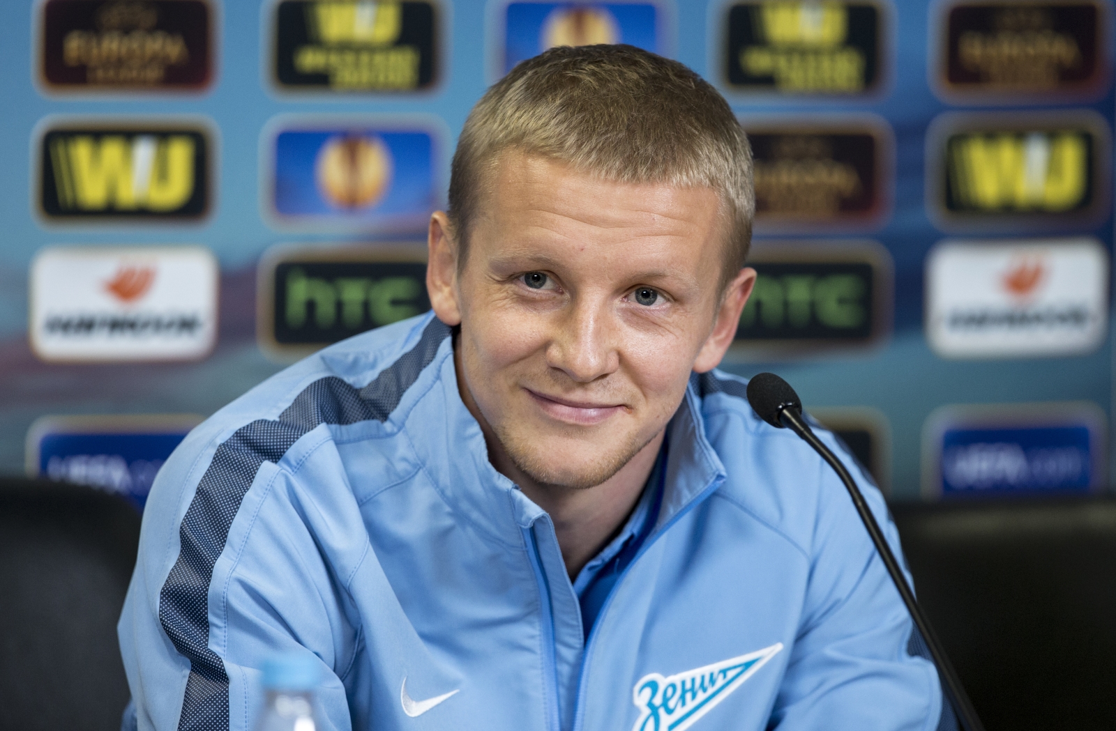 Игорь Смольников на пресс-брифинге перед матчем Лиги Европы УЕФА, 1/16 финала, «Зенит» — ПСВ