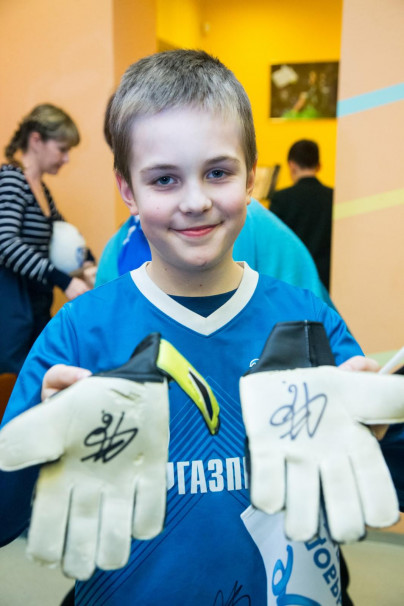 Открытие выставки «Зенита» в детской библиотеке