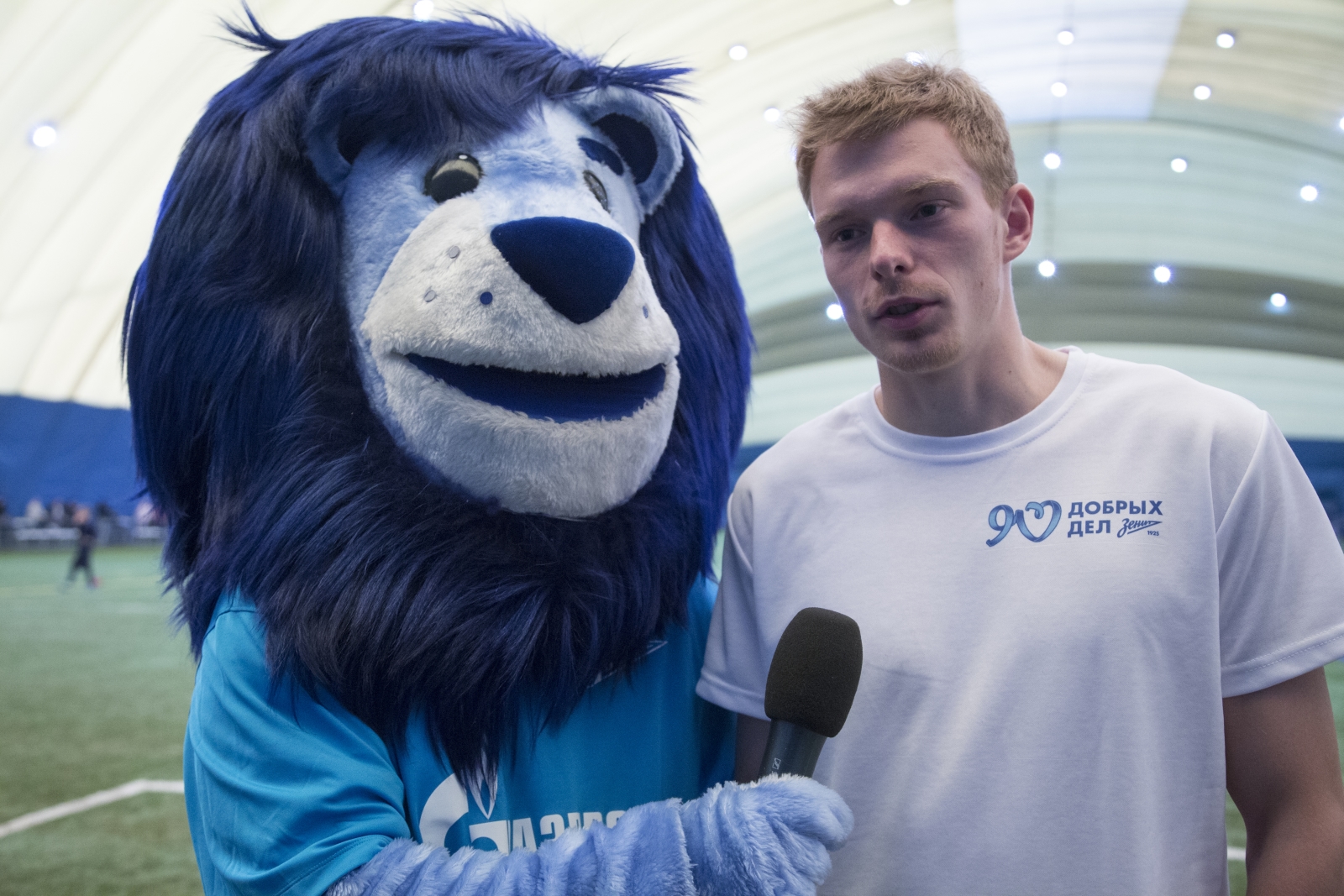 Воспитанники Академии «Зенита» поздравили мам с праздником 8 Марта