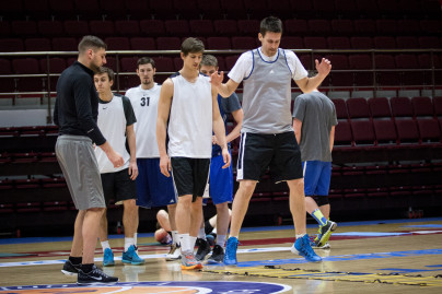 Тренировка основного состава БК «Зенит»