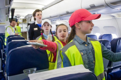 Экскурсия на «Зенитолет» для детей победивших в конкурсе рисунков