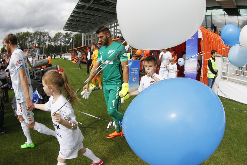 Чемпионат России 2015/16, «Урал» — «Зенит»