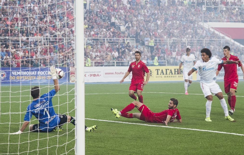 Чемпионат России 2015/2016, «Уфа» — «Зенит»