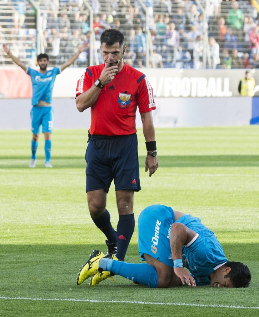 Чемпионат России 2015/16, 7 тур, «Зенит» — «Крылья Советов»