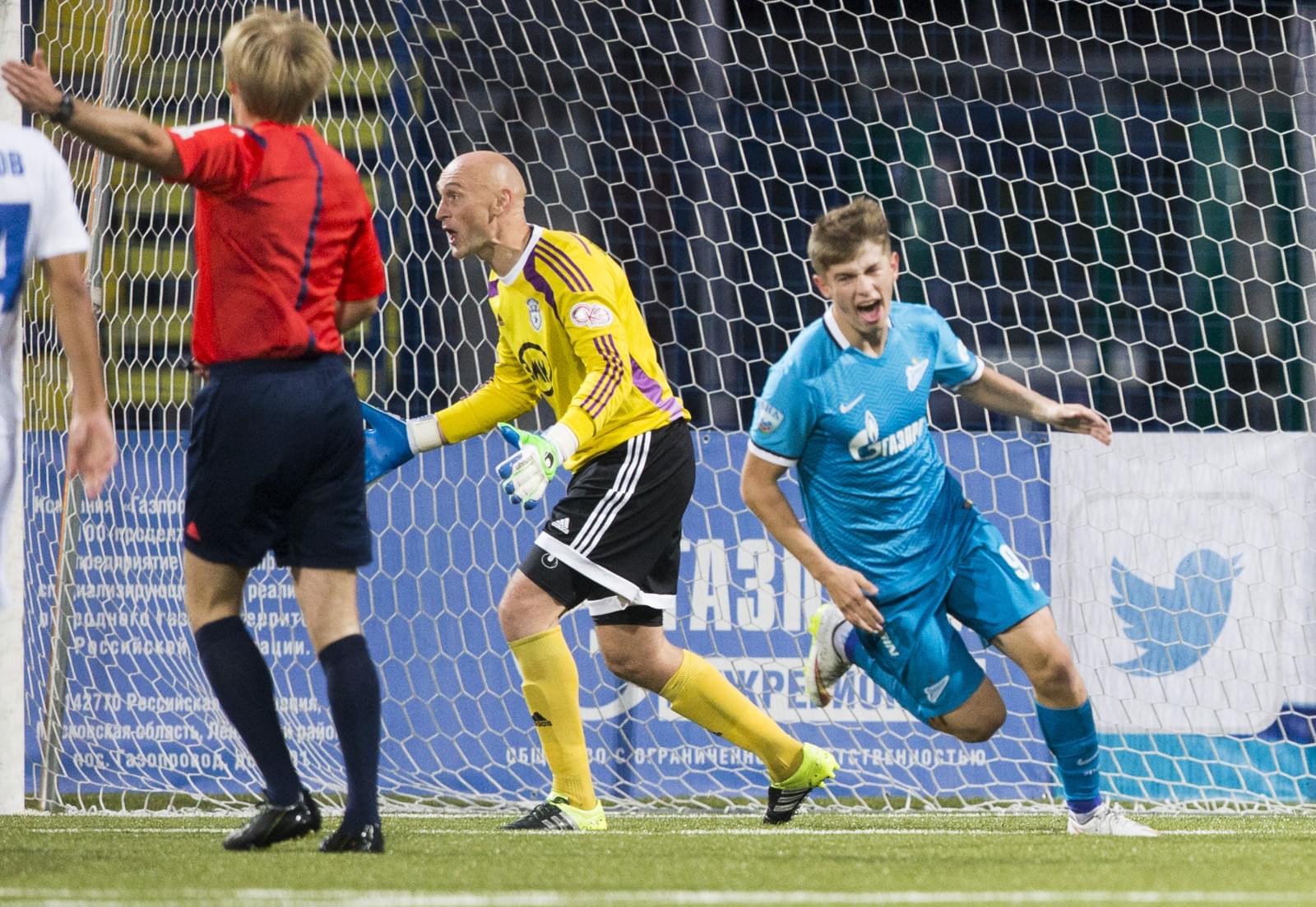 ФОНБЕТ-Первенство ФНЛ, 2015/16, «Зенит»-2 — «Сокол»