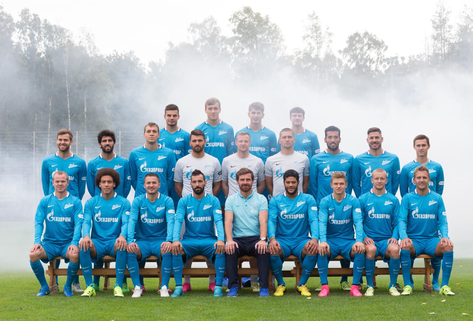 Командная фотосессия основного состава ФК «Зенит» сезона 2015/2016