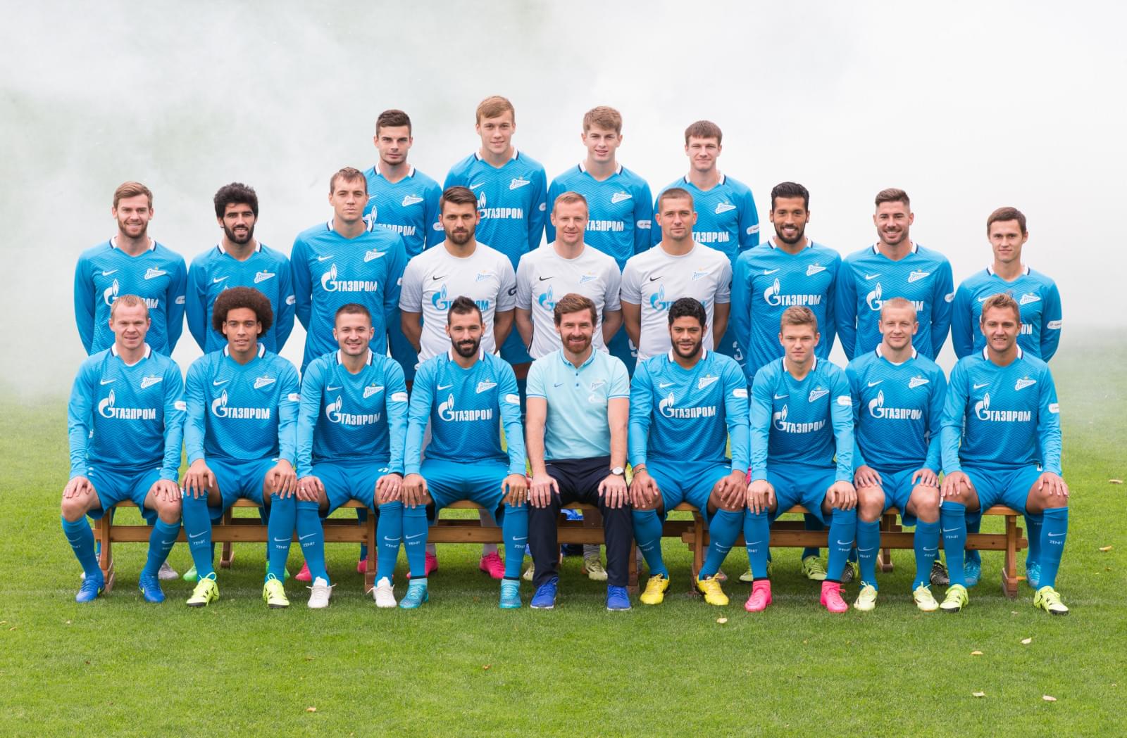 Командная фотосессия основного состава ФК «Зенит» сезона 2015/2016